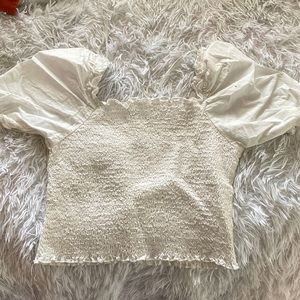 Puffy sleeve crop top